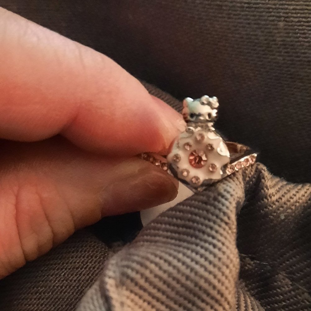 Fragrant Jewels sz 8 Hello Kitty ring